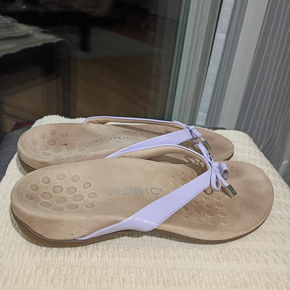 Vionic Women's Light Purple Sandals